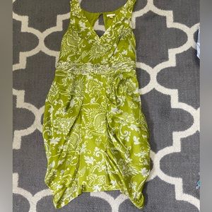 Leifsdottir Green and White Floral Midi Dress